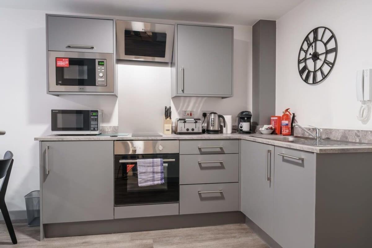 Lovely 1 Bed Apartment In Liverpool Centre Luaran gambar