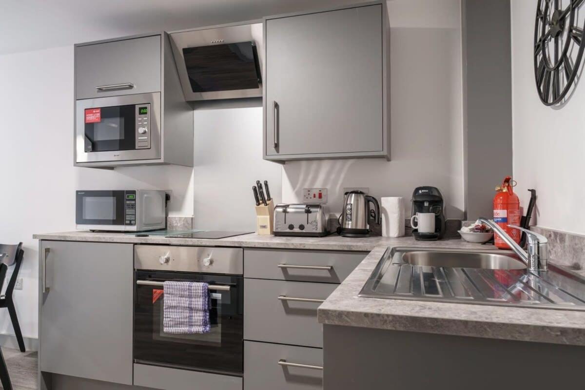 Lovely 1 Bed Apartment In Liverpool Centre Luaran gambar